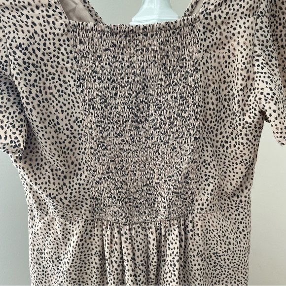 Abercrombie and Fitch Cheetah Print Flutter Sleeve Ruffle Hem Mini Dress Size L - Picture 8 of 10